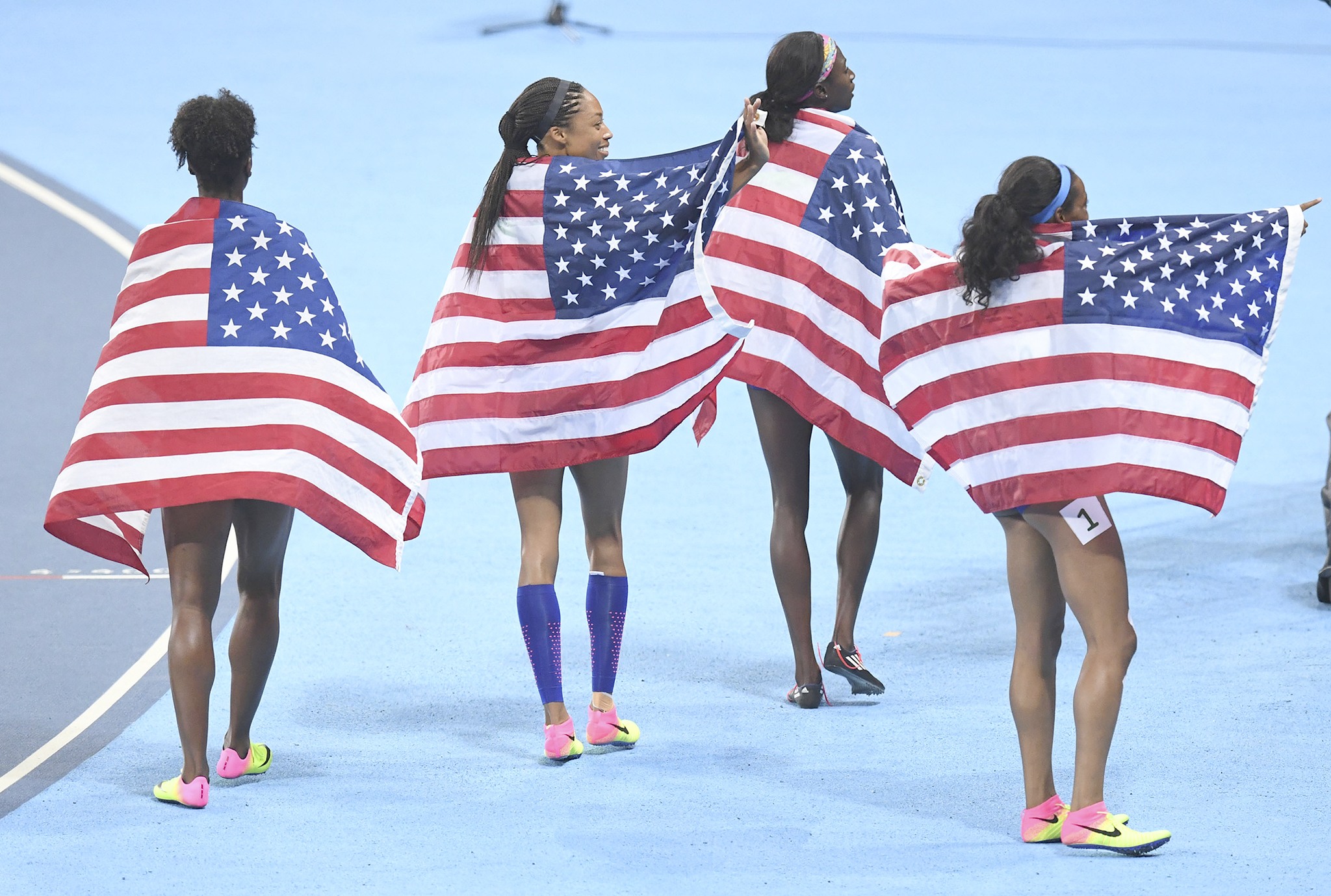 US women top Jamaica for 4x100 relay gold a day after appearing not to advance