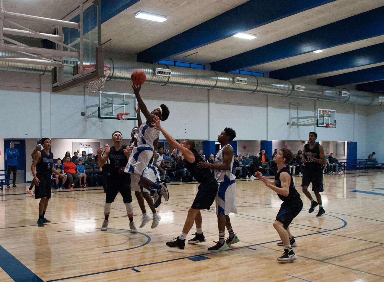 GHC men win GHC Gym debut, split in season-opening weekend games