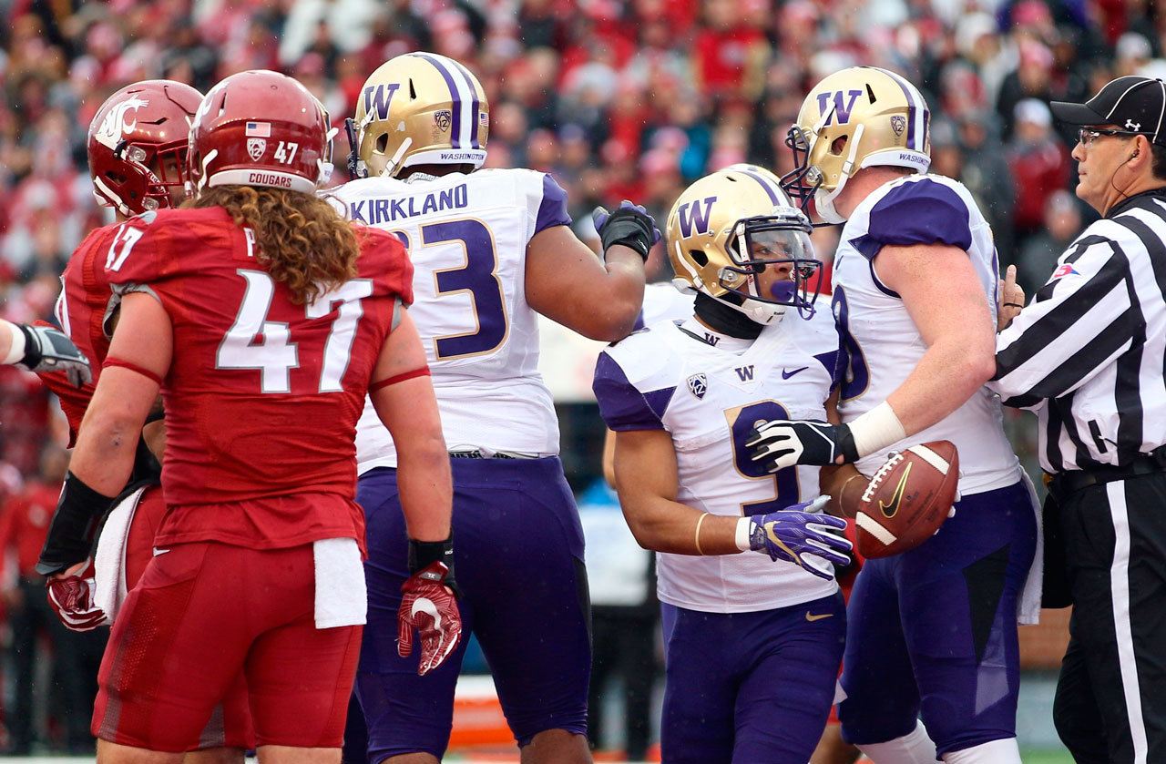 Washington running back Myles Gaskin, seen here against Washington State in the Apple Cup, will be a key player in the Huskies’ gameplan against Alabama in the Peach Bowl on New Year’s Eve in Atlanta. (Lindsey Wasson/Seattle Times)