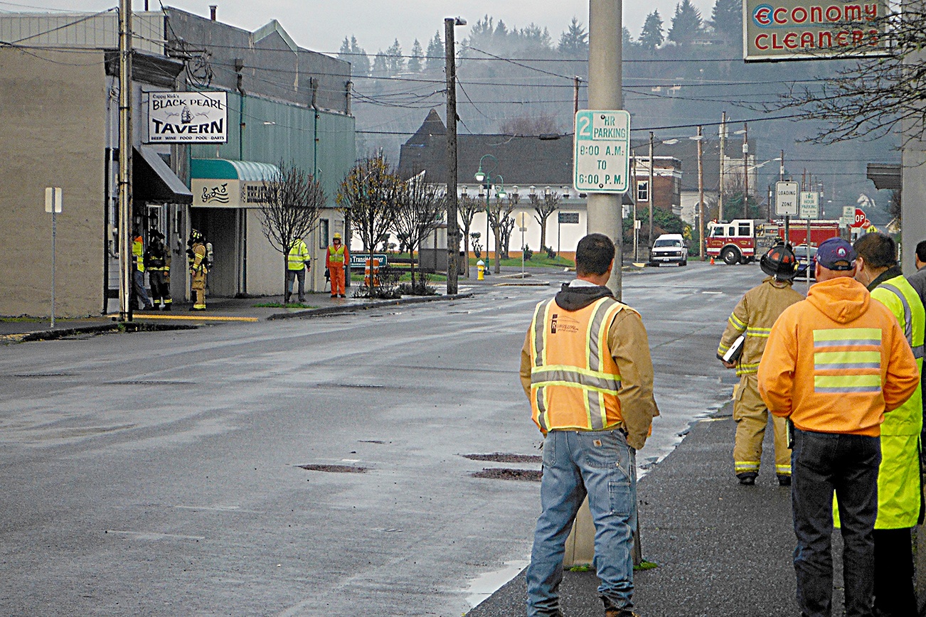 Smell of natural gas closes several blocks of downtown Hoquiam