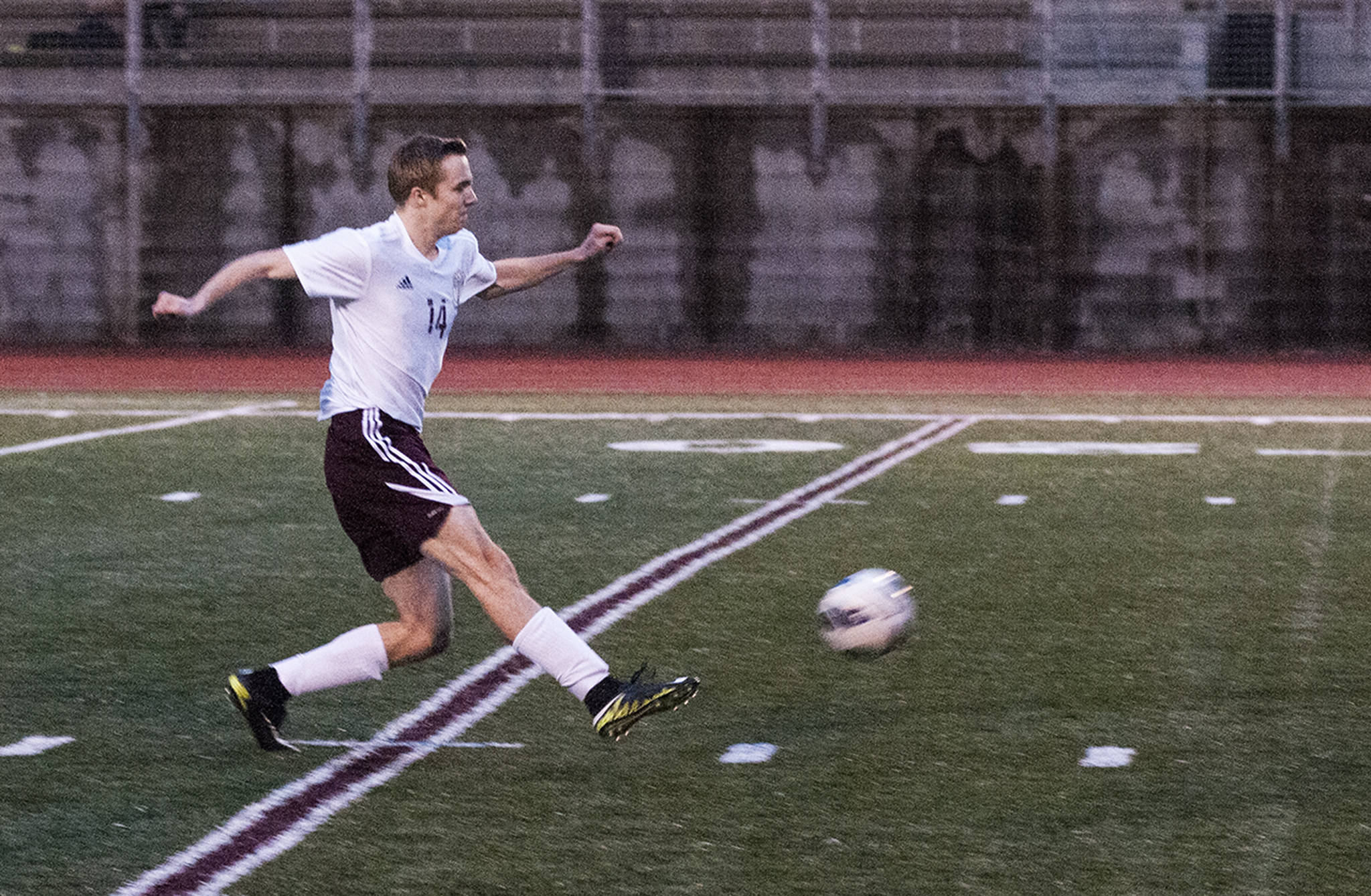 (Brendan Carl | The Daily World) Montesano’s Connor Parkinson fires a shot for the Bulldogs’ first goal against Centralia in a non-league match at Jack Rottle Field on Tuesday.
