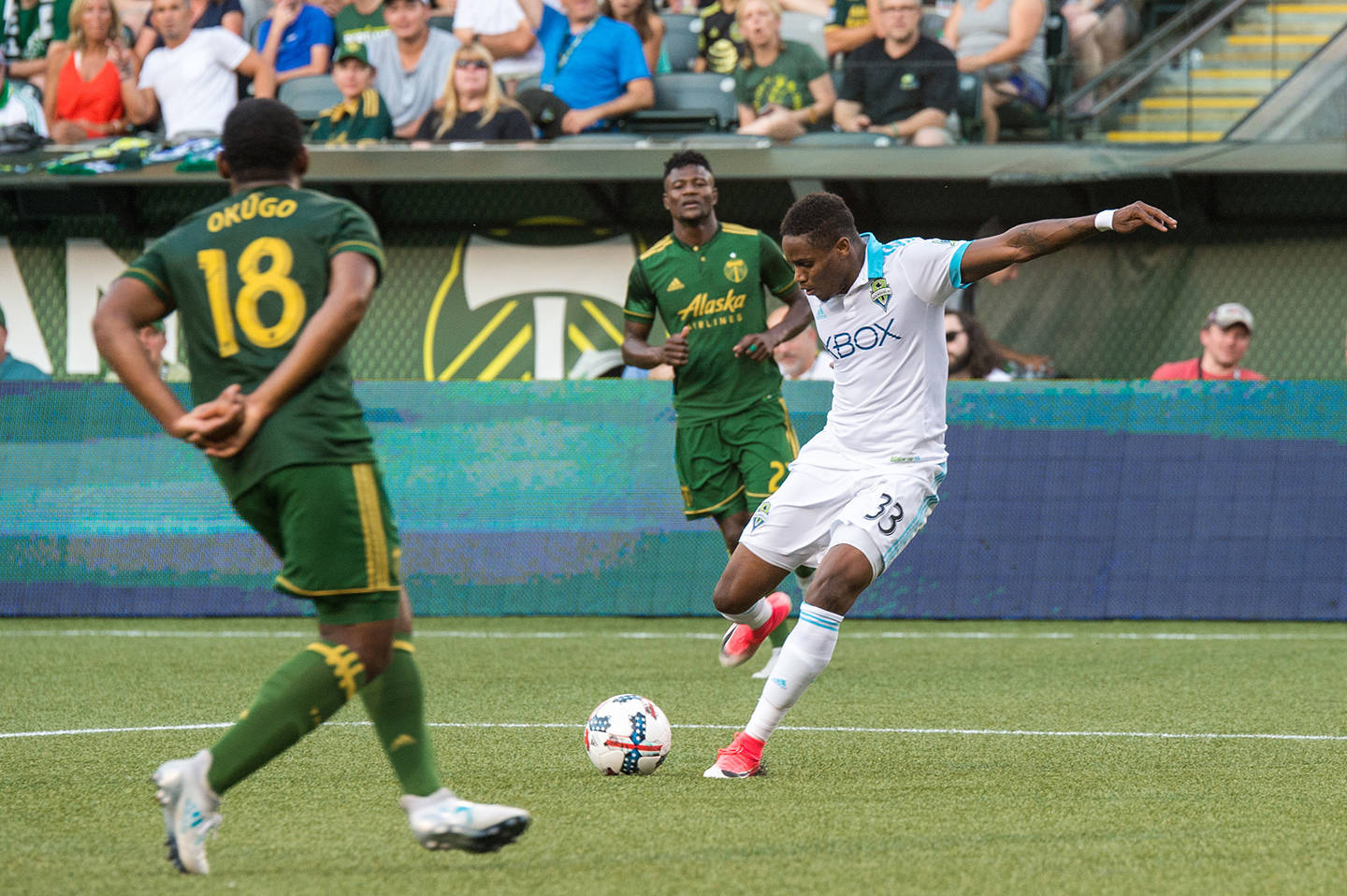 Clint Dempsey’s goal in stoppage time allows Sounders to salvage point in Portland