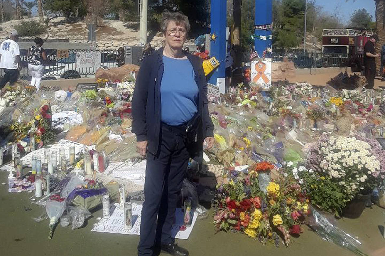 Local therapist visits Las Vegas to help shooting survivors recuperate