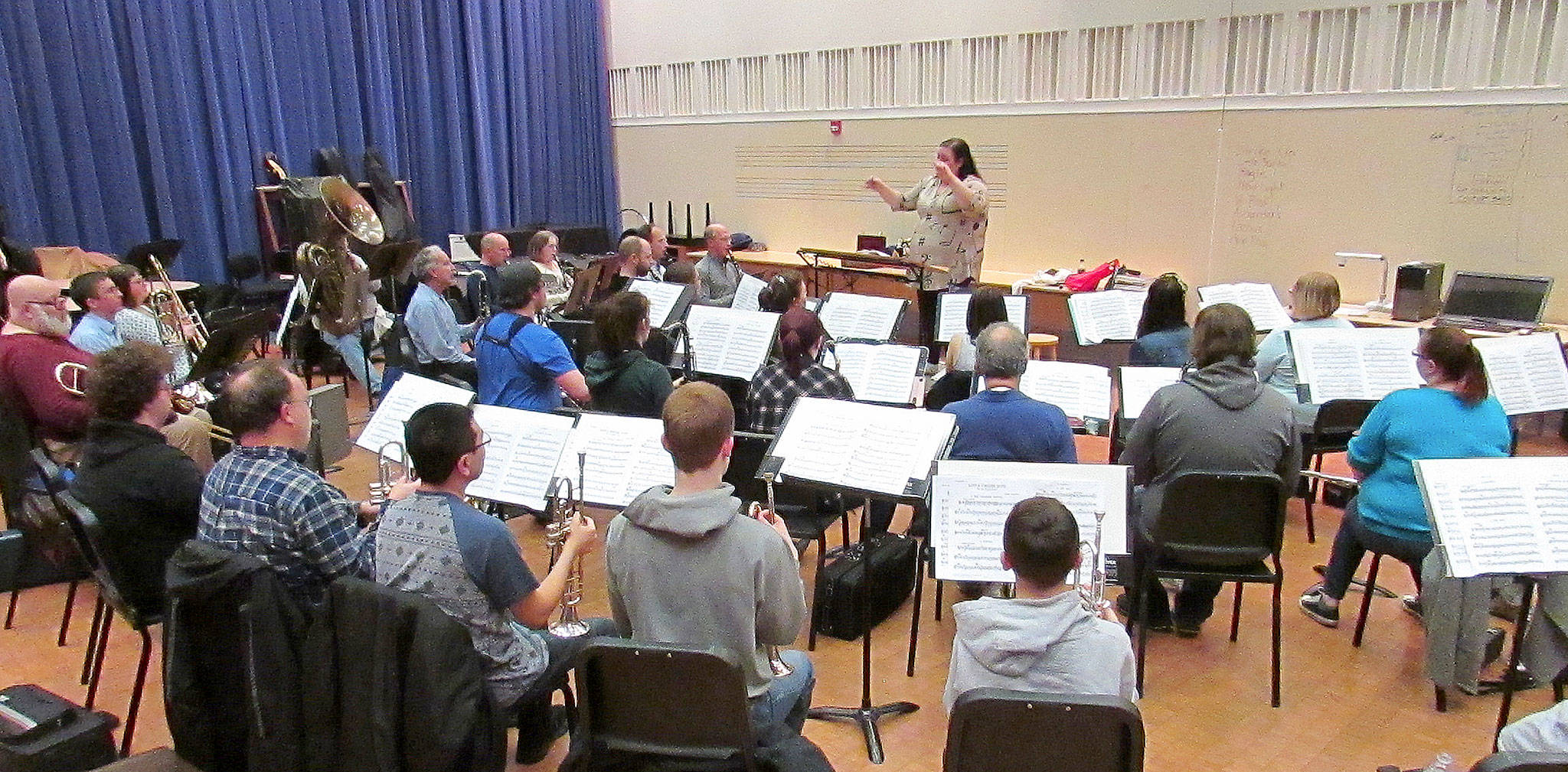 Tiffany Maki conducts a rehearsal of the new Grays Harbor Community Concert Band. (Photo by Scott D. Johnston)