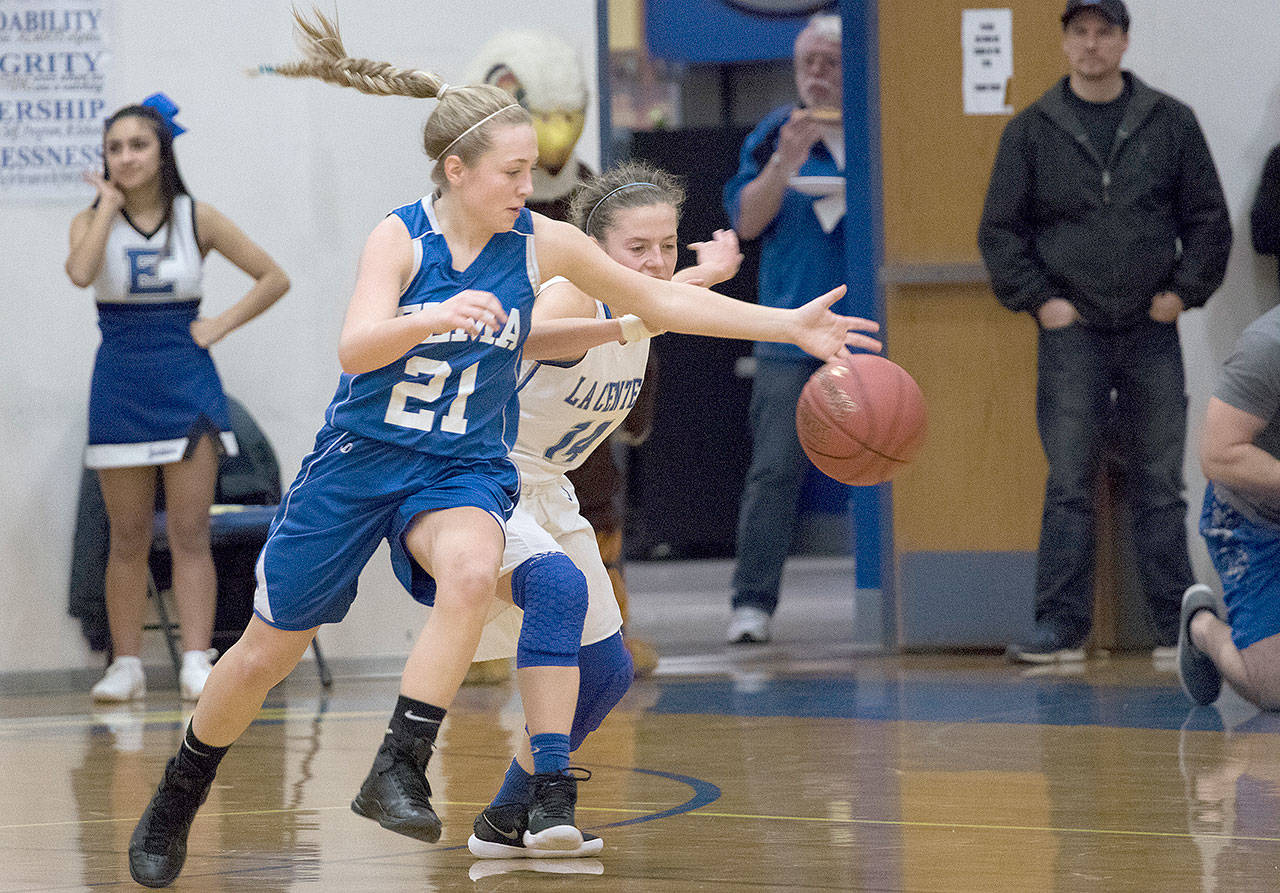 Elma’s Kayli Johnston steps in front of a pass for a steal against La Center. (Brendan Carl Photography)
