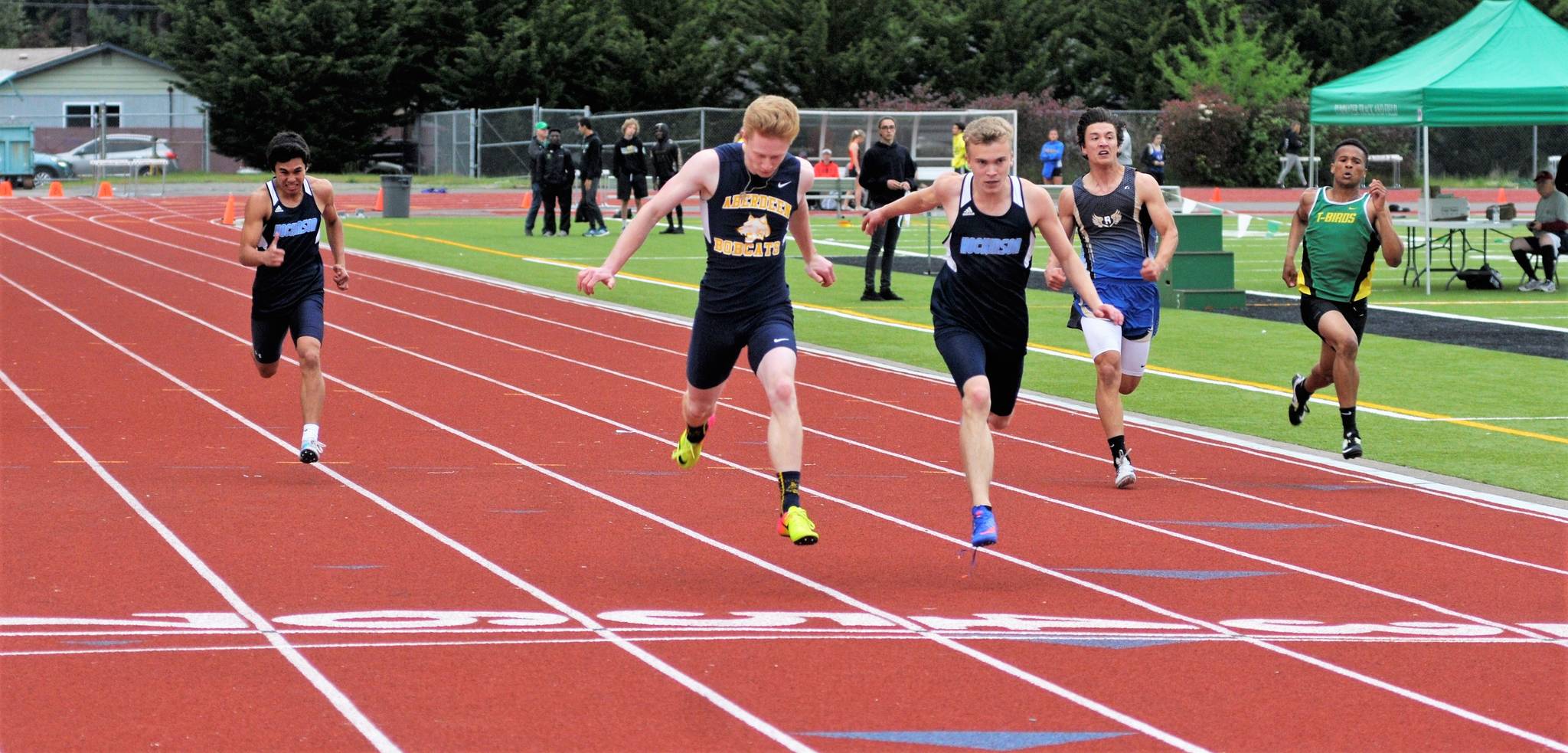 Aberdeen track & Field sends eight to state after successful district meet