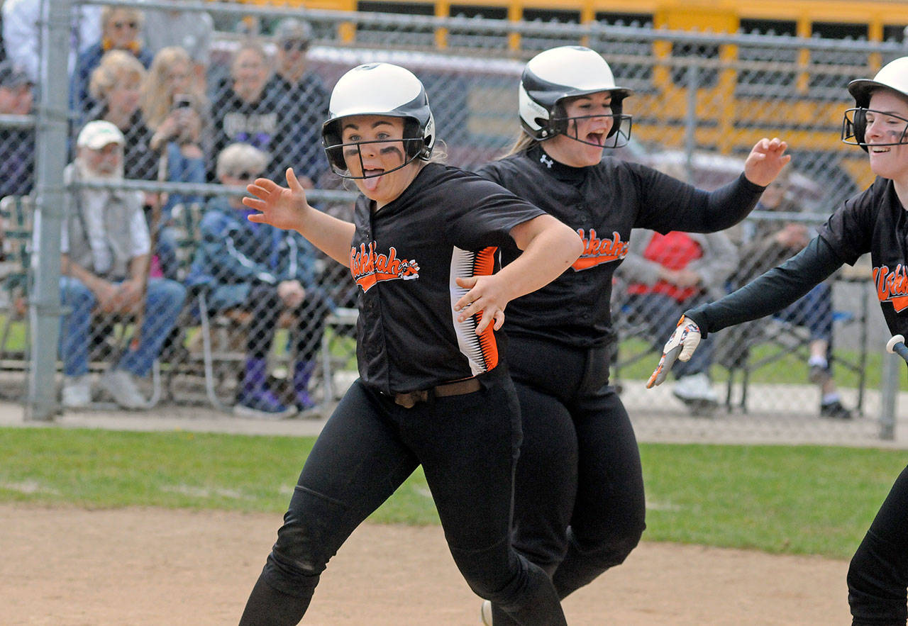 Wishkah Valley softball falls in district title loss to Quilcene