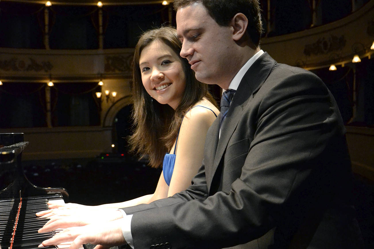 Piano duo to perform in Raymond