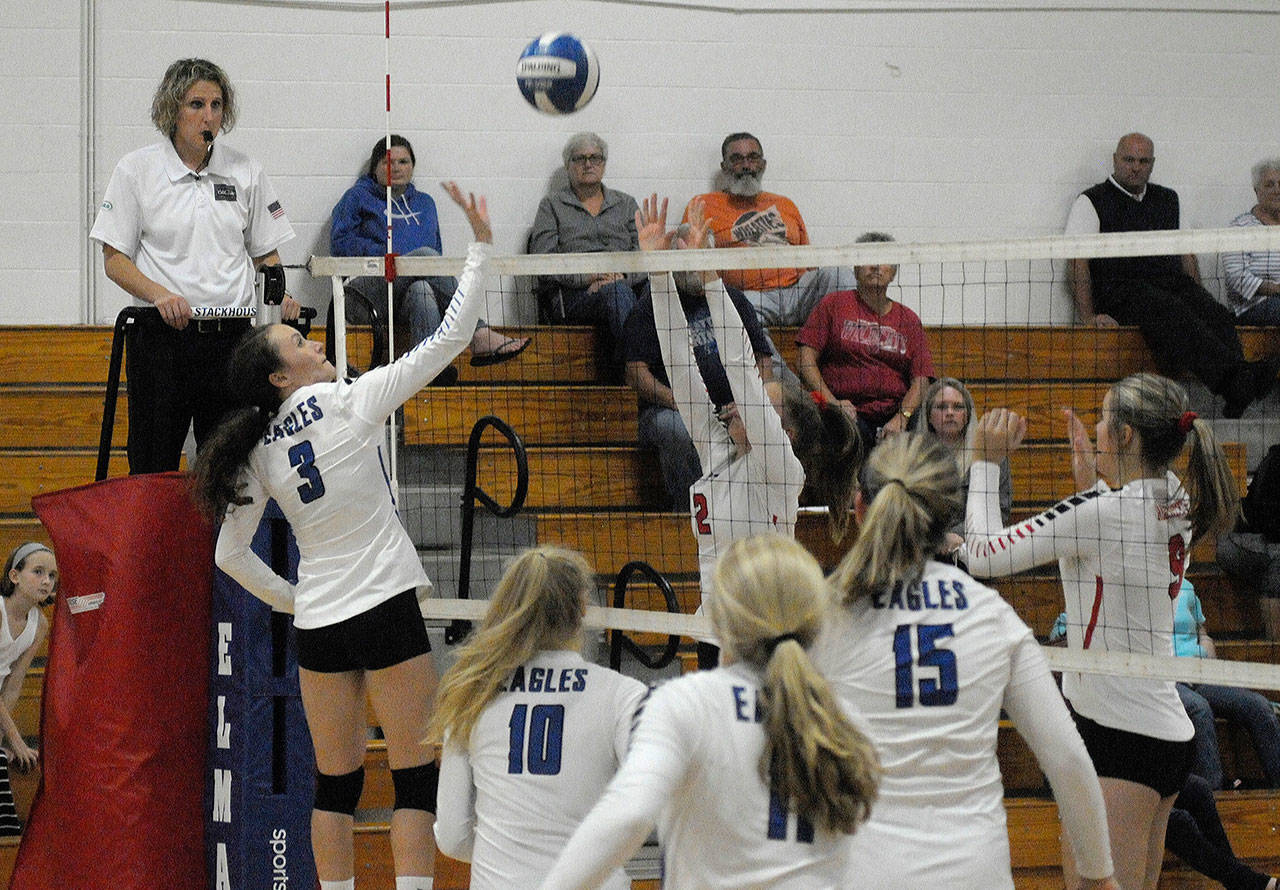 Prep Roundup: Several Twin Harbors teams locked in five-set matches