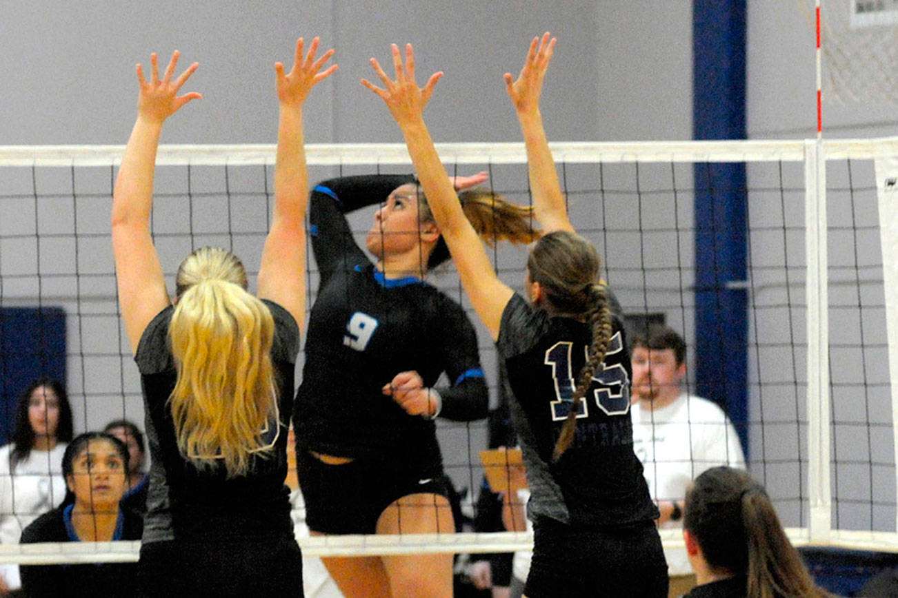 Local Roundup: Grays Harbor volleyball downs Centralia at home