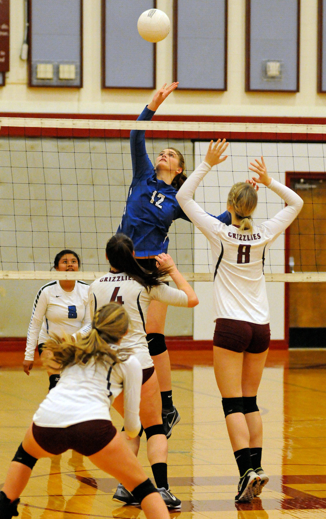 Elma’s Jalyn Sackrider rises for a kill during the Eagles’ 3-1 victory over Hoquiam on Tuesday at Hoquiam High School. (Ryan Sparks | Grays Harbor News Group)