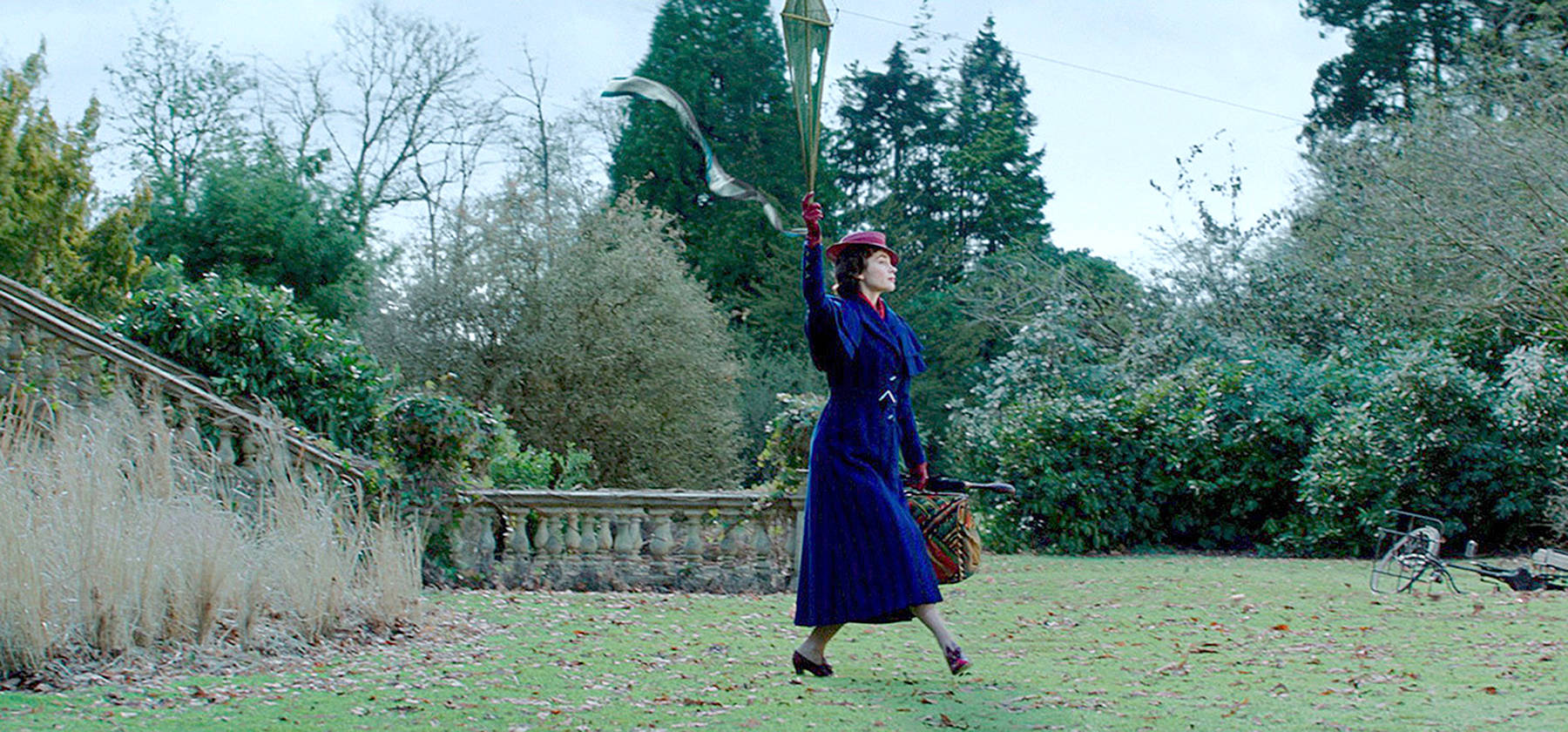 ‘Mary Poppins’ returns, but the sequel doesn’t quite achieve liftoff
