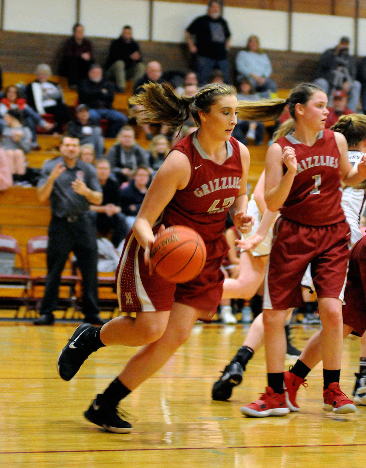 Hoquiam’s Rylee Vonhof dribbles out of pressure during the first half of Thursday’s game in Montesano. Vonhof scored a game-high 22 points and grabbed 12 rebounds for the Grizzlies. (Ryan Sparks | Grays Harbor News Group)