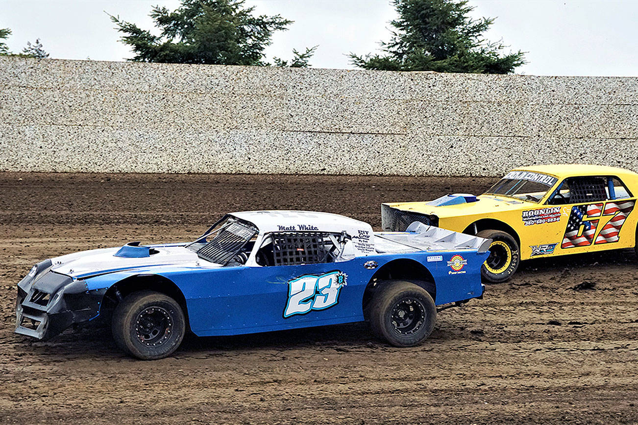 Smith, Simpson and Briggs Jr. win feature races at Grays Harbor Raceway
