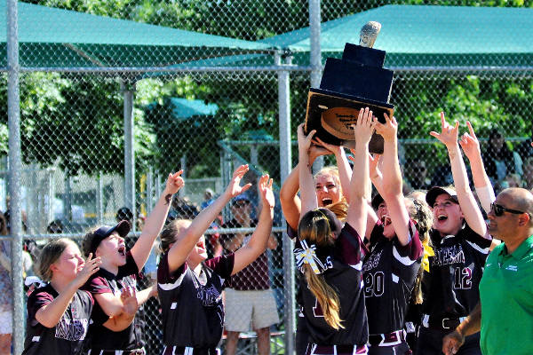1A State Softball Tournament: Montesano edges Castle Rock to win 10th state title in school history