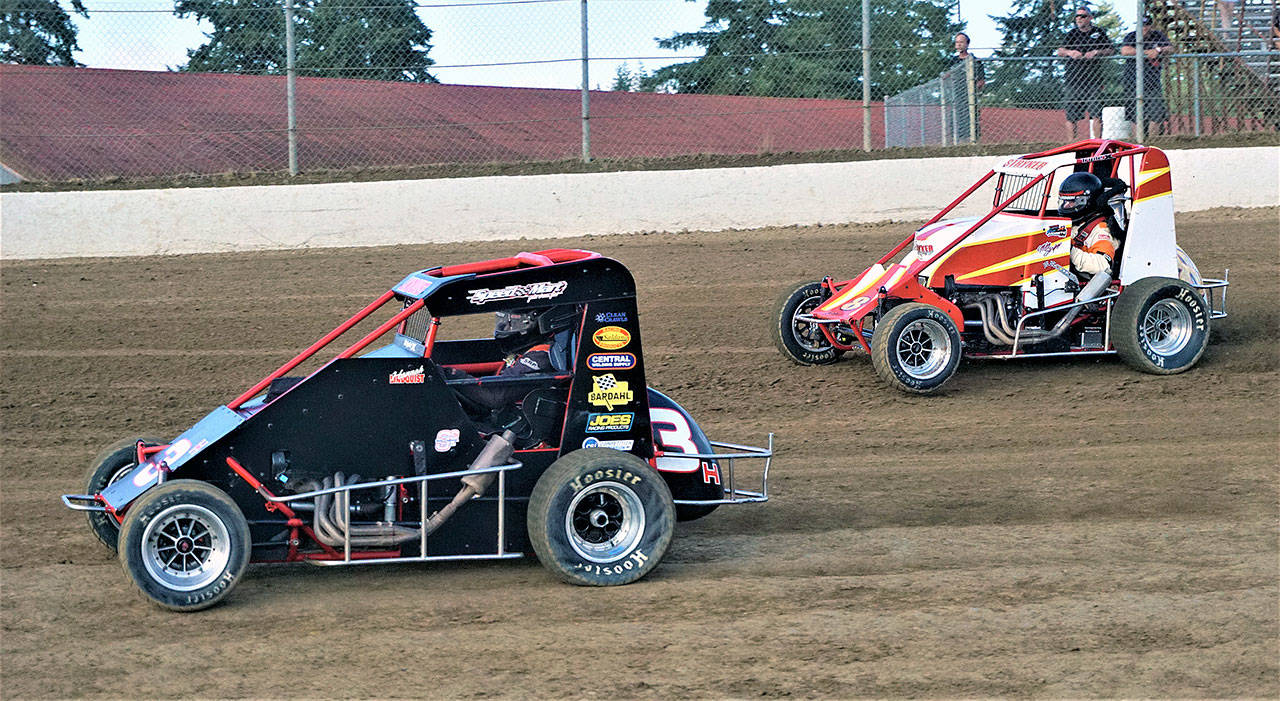Heath, Simpson and Crum win feature races in Elma