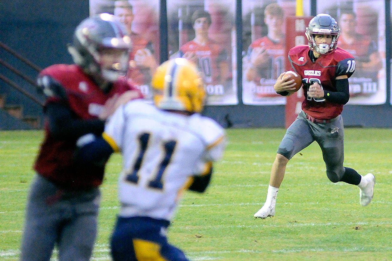 Hoquiam downs Aberdeen to win sixth straight Myrtle Street Rivalry game