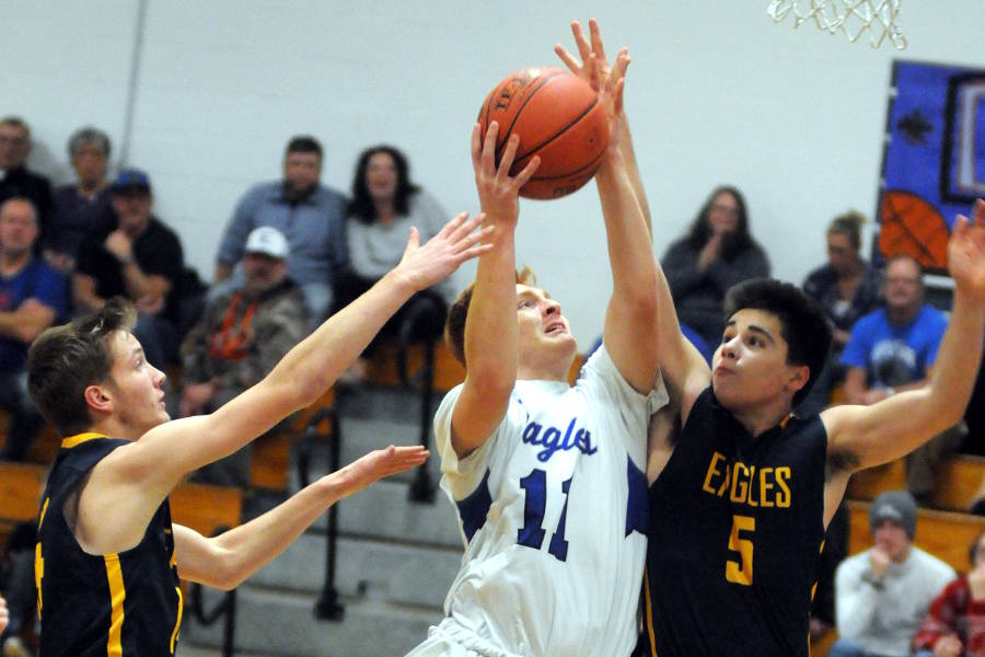 Monday Roundup: Elma firing on all cylinders in win over Pope John Paul II