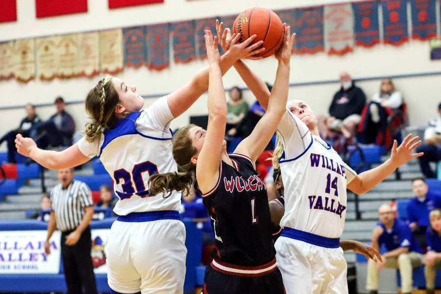 Wednesday Prep Roundup: Willapa Valley dominant with defense in win over Ocosta