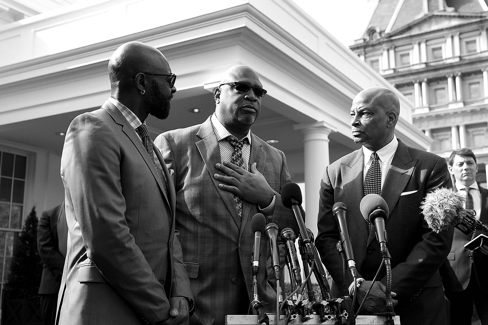Yuri Gripas/Abaca Press                                 Former 49ers stars, from left, Jerry Rice, Charles Haley and Ronnie Lott speak to the media after U.S. President Donald Trump granted a full pardon to Edward DeBartolo Jr., former owner of the San Francisco 49ers on Tuesday.