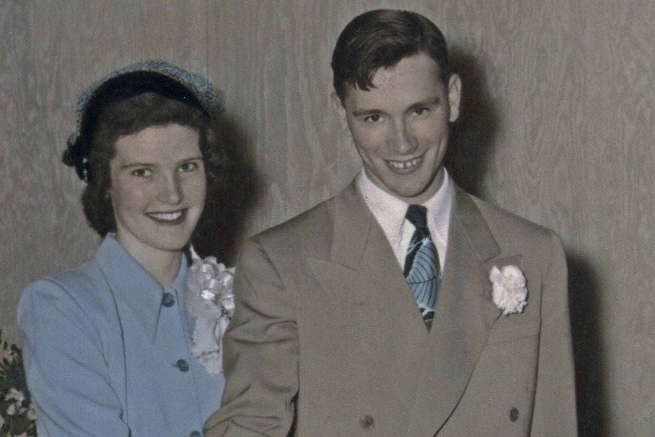 Raymond couple celebrates 70th anniversary