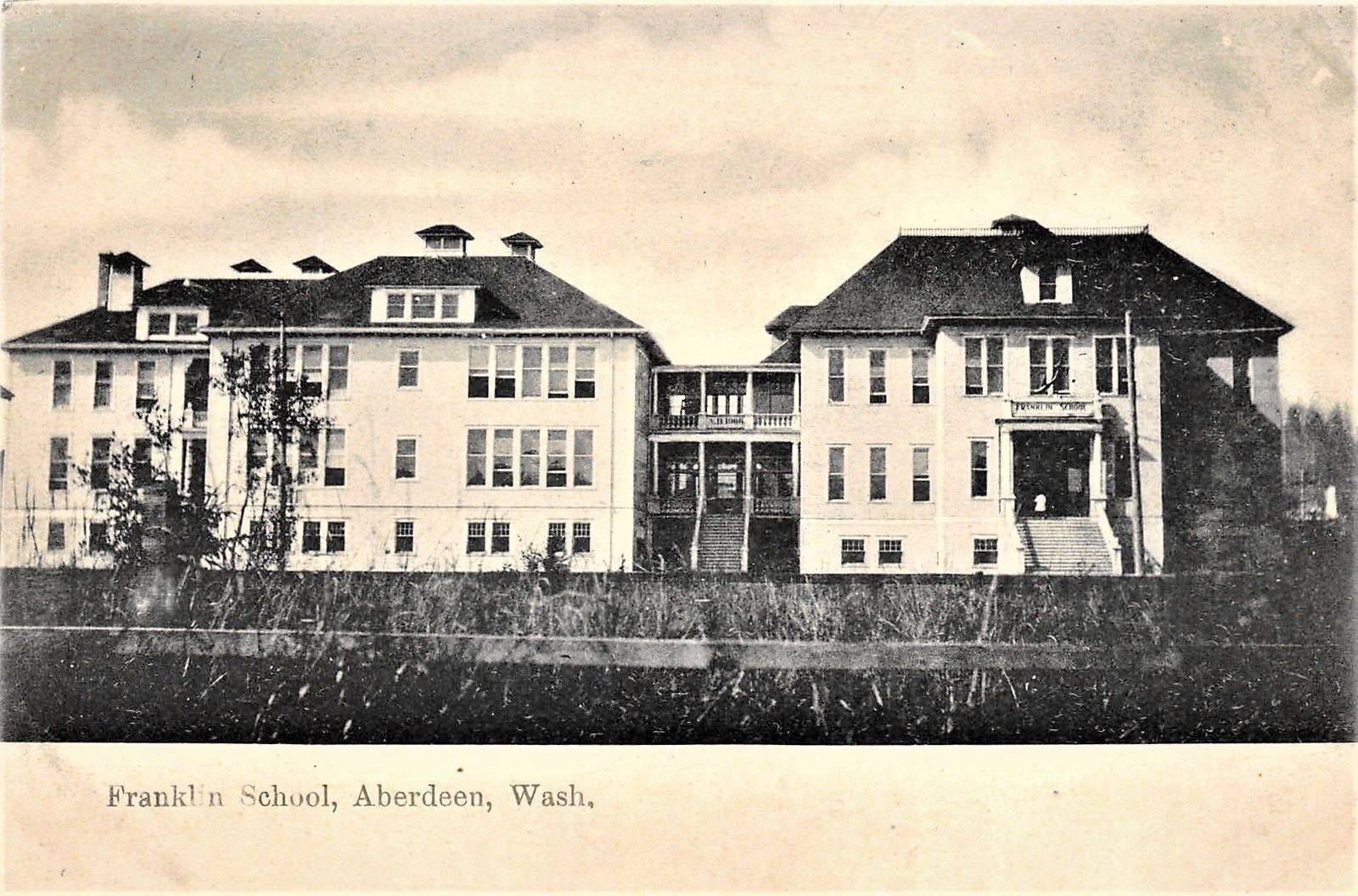 Roy Vataja Collection
The first location of Grays Harbor Junior College was in the former Franklin Elementary School from 1930-35.