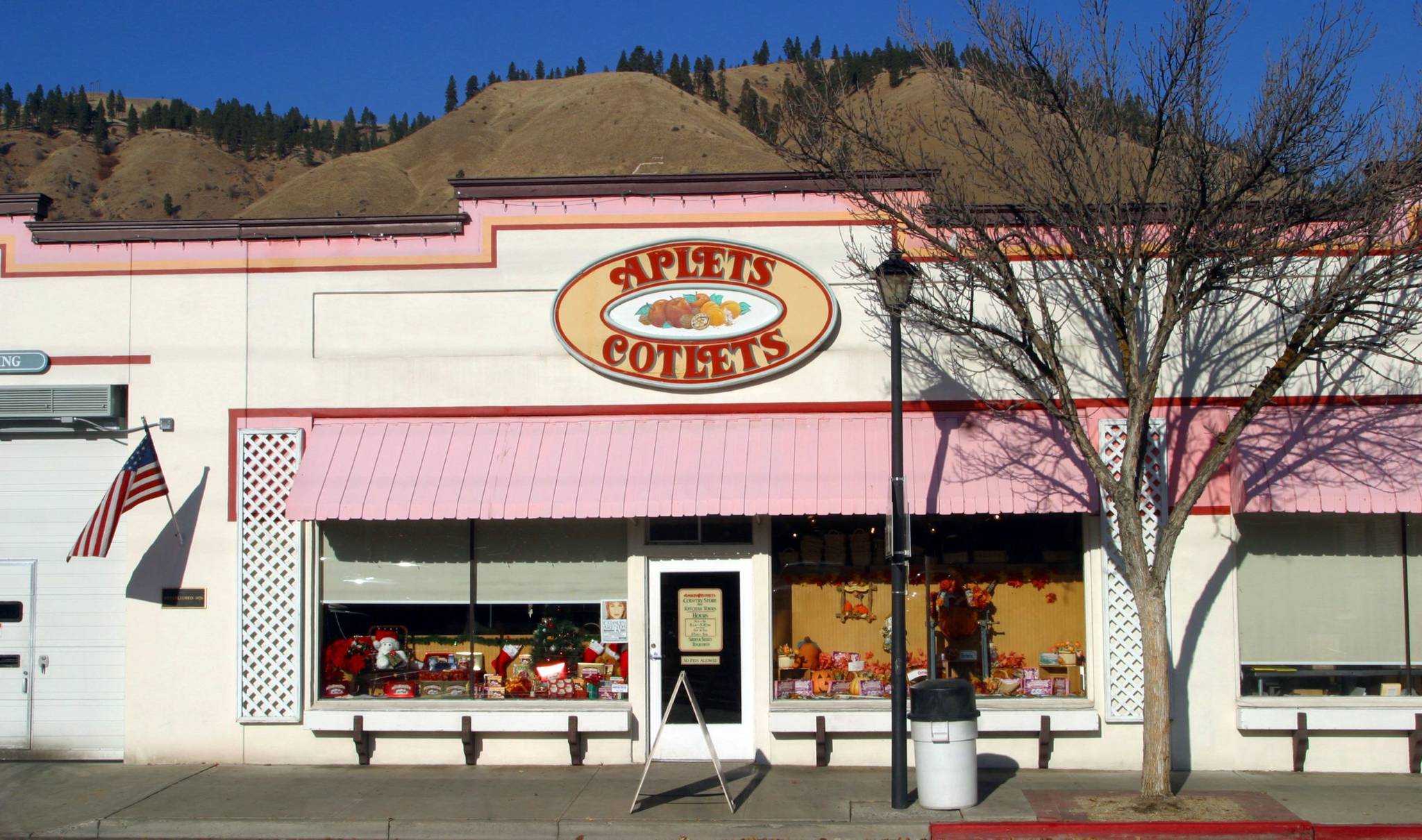Liberty Orchards, the maker of Aplets and Cotlets fruit candies, will be closing up shop in Cashmere this spring after failing to find a buyer for the company. (Mike Siegel/Seattle Times)