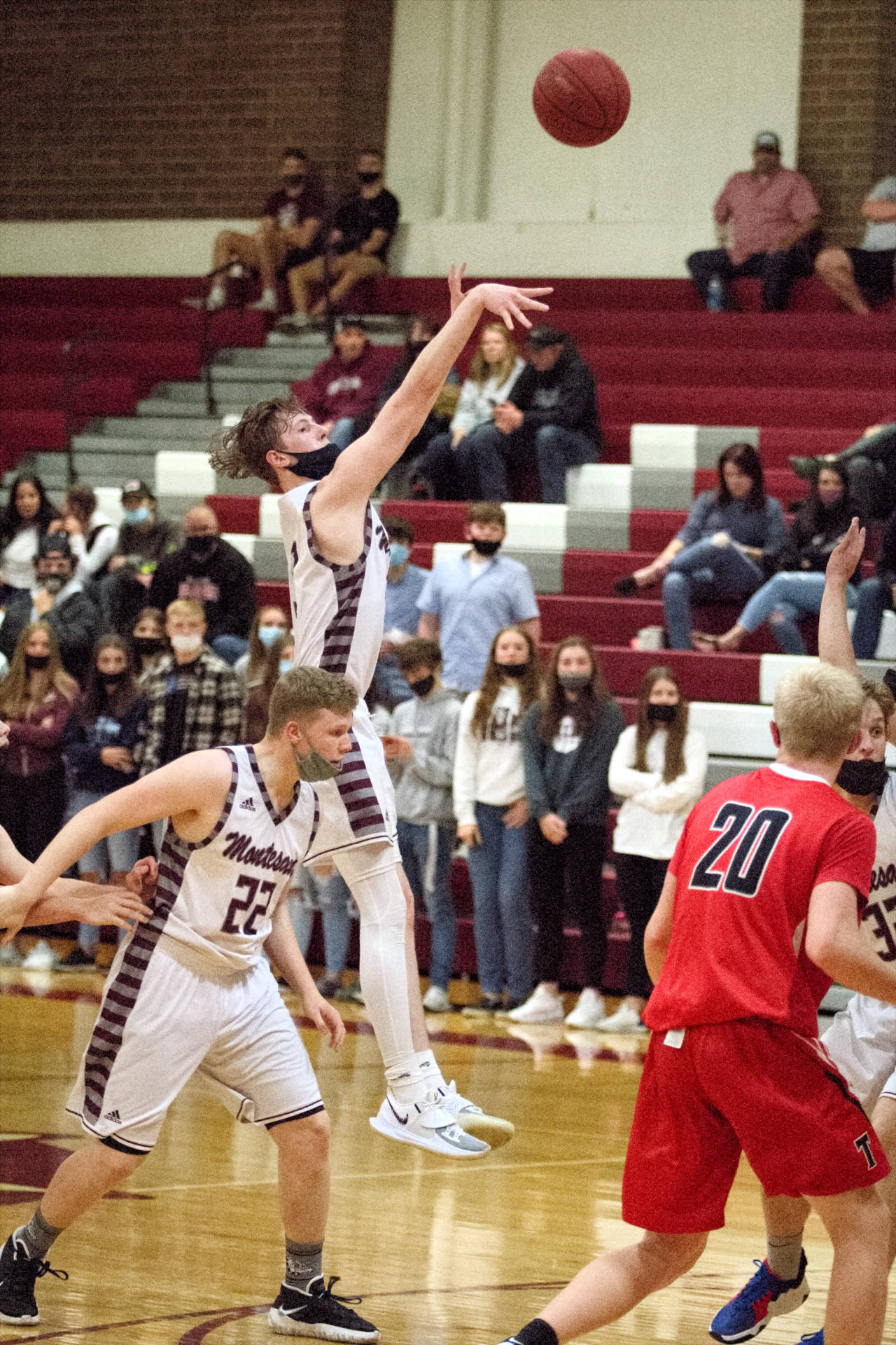 RYAN SPARKS | THE DAILY WORLD 
Montesano guard Tyler Christian buries a 3-pointer during the Bulldogs’ 41-38 loss to Tenino on Friday at Montesano High School.