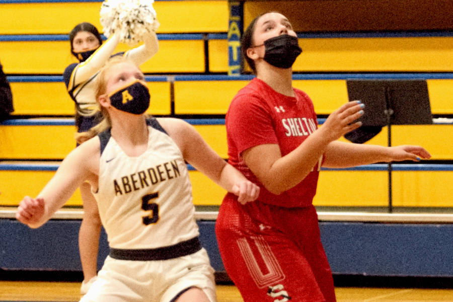 Despite injury to top player, Aberdeen rolls over Shelton for district