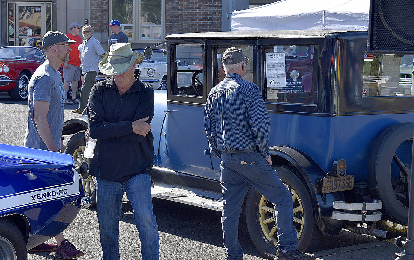Hot rods, hot day River Run Revival car show draws more than 100