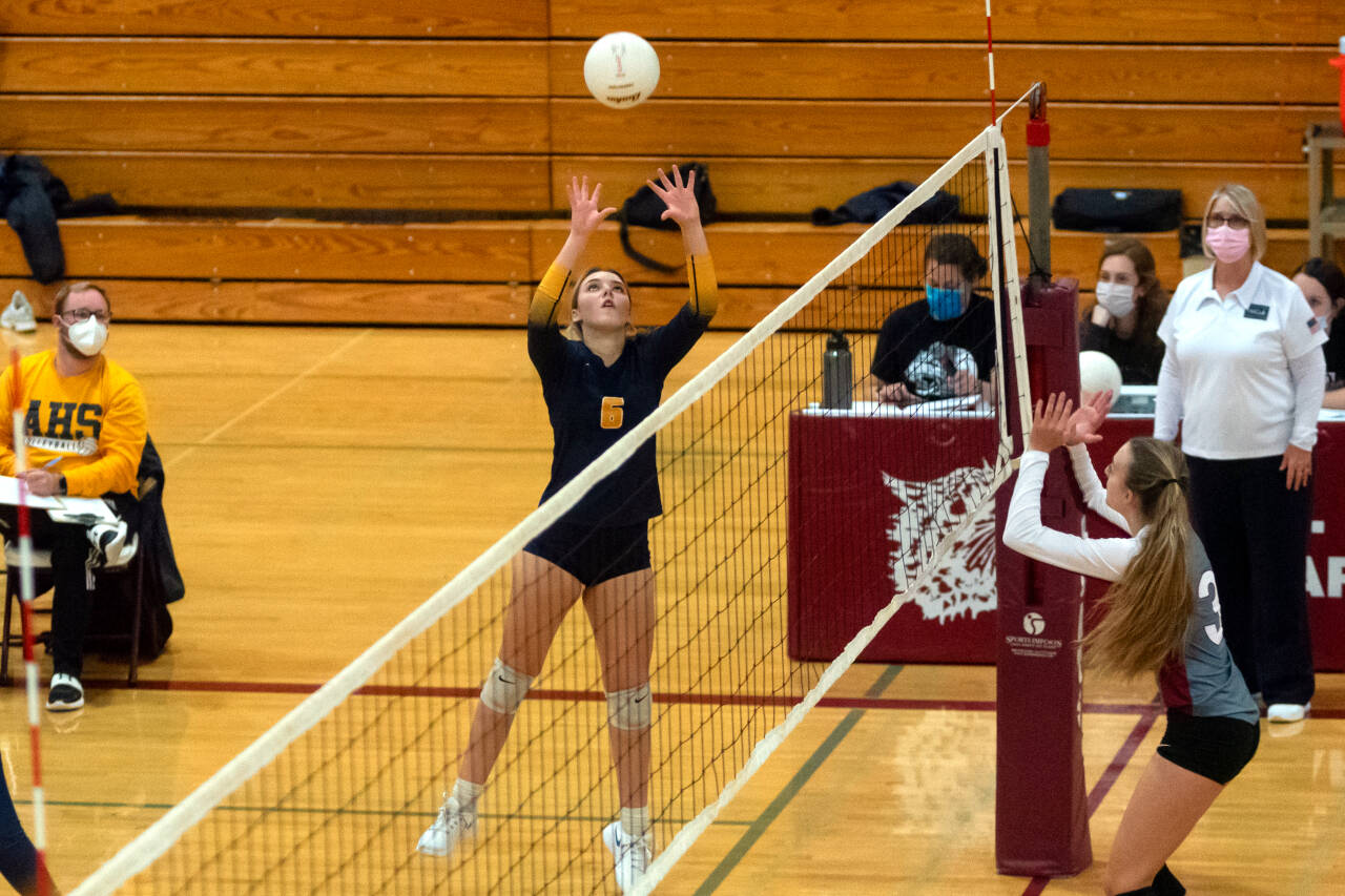 ALEC DIETZ | THE CHRONICLE Aberdeen sophomore Savannah Stricklan passes the ball during a game against WF West on Tuesday in Chehalis.