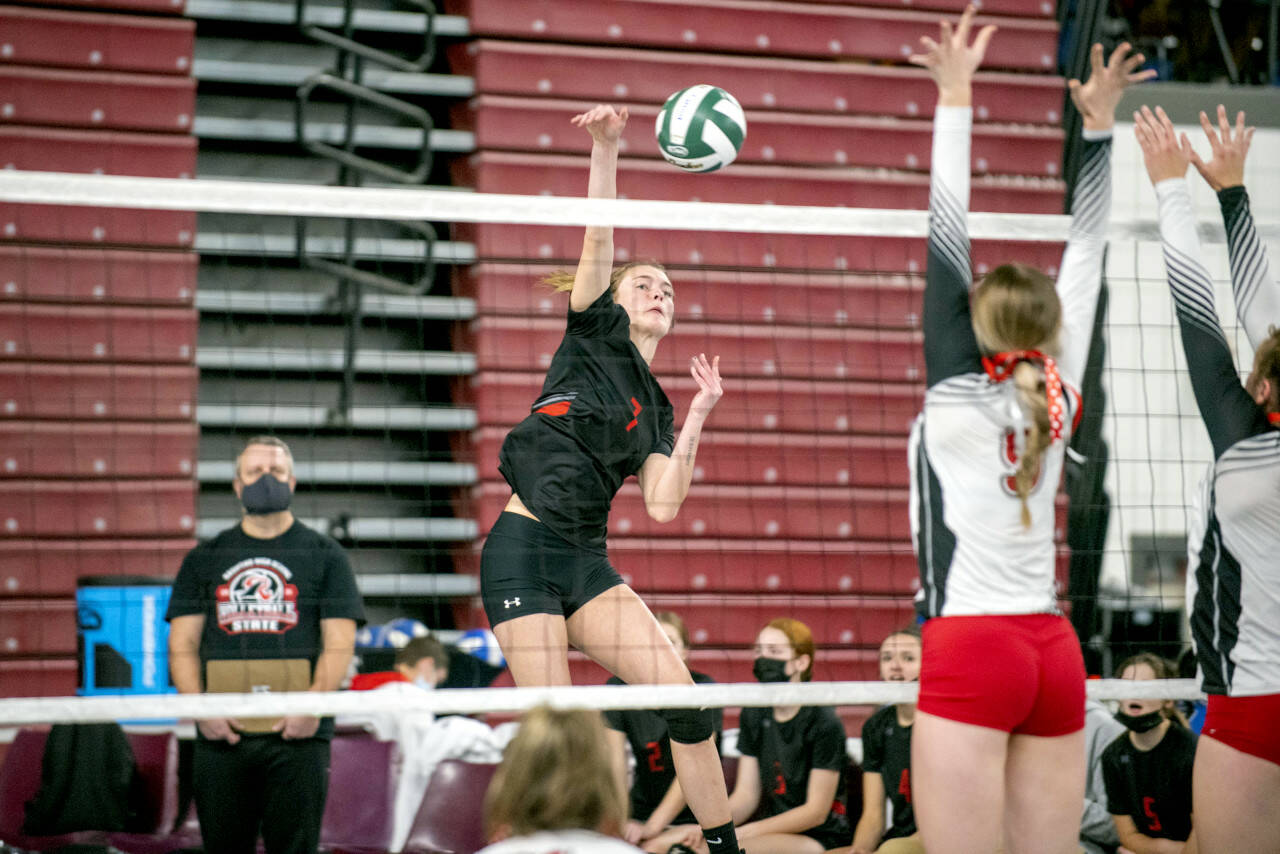 ERIC TRENT | THE CHRONICLE Raymond outside hitter Kyra Gardner rises for one of her 20 kills in Raymond’s 3-1 victory over Lind-Ritzville/Sprague in the 2B State Volleyball Tournament on Thursday. The Seagulls advanced to the state semifinals with a 3-1 victory over Colfax Thursday afternoon.