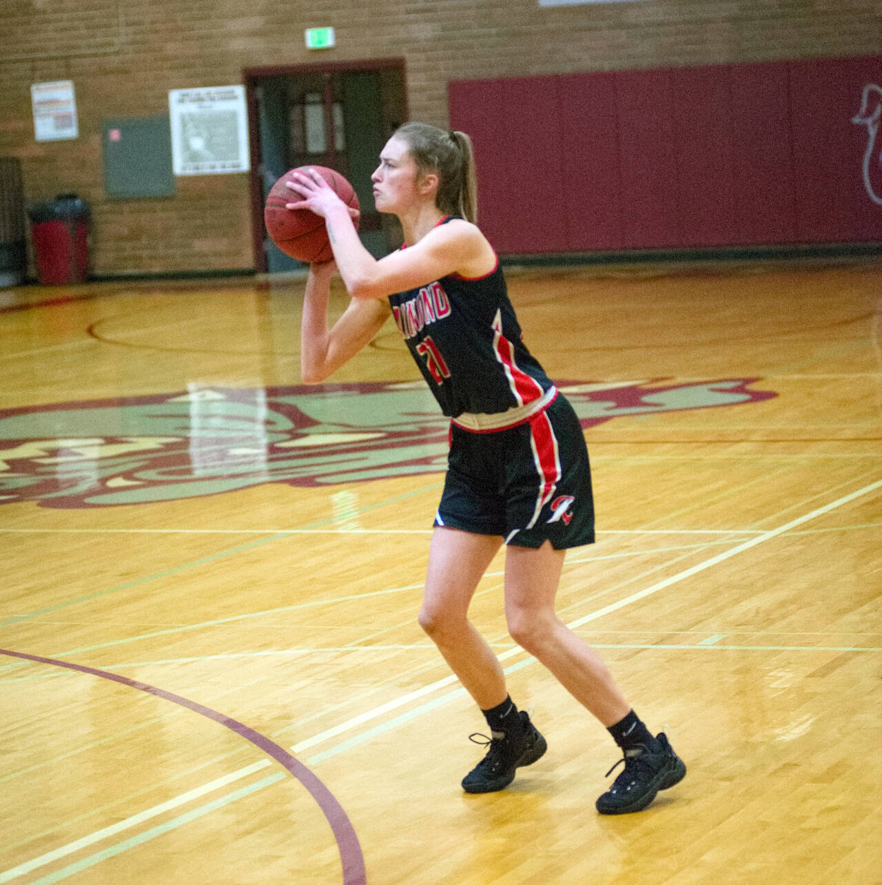 DAILY WORLD FILE PHOTO Raymond guard Kyra Gardner scored 30 points to lead the Seagulls to a 55-44 victory over Winlock on Friday. It was the first game Raymond has played in nearly a month.