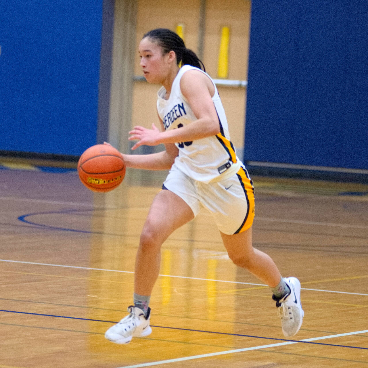 DAILY WORLD FILE PHOTO Aberdeen junior guard Maddie Gore was named to the 2A Evergreen Conference’s First Team after averaging over 12 points per game for the Bobcats this season.