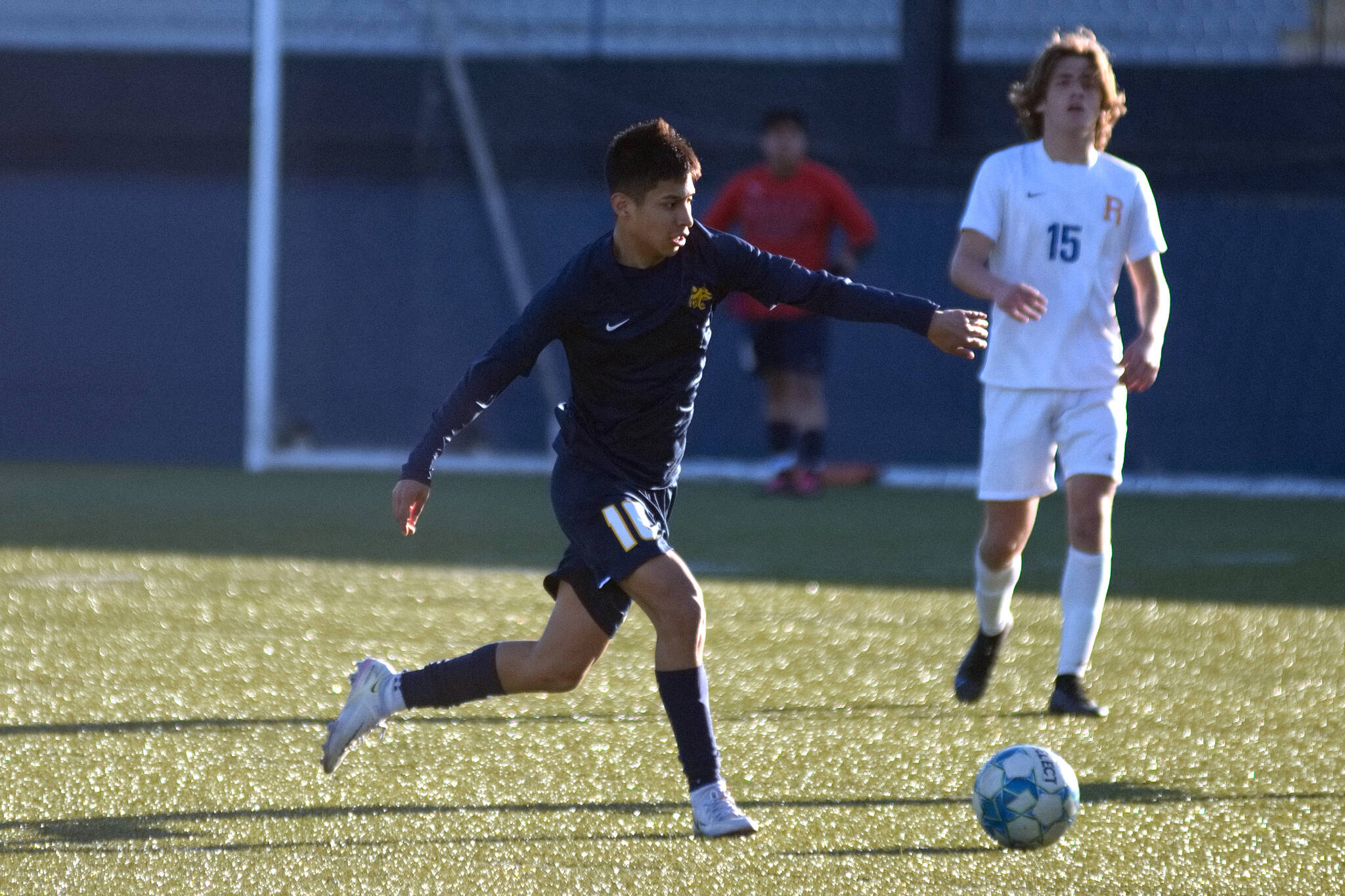 DAILY WORLD FILE PHOTO
Aberdeen junior midfielder Edwin Quintana (10) was one of three Bobcats named to the 2A Evergreen Conference All-League First Team on Monday.