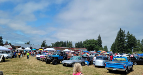One of the most popular events of the Oakville Independence Celebration is the Scoot the Route Car Show, which sees unique vehicles from all over the region. The car show will be held on Saturday, July 2, 2022, in Oakville. (Photo Courtesy of Oakville Chamber of Commerce)