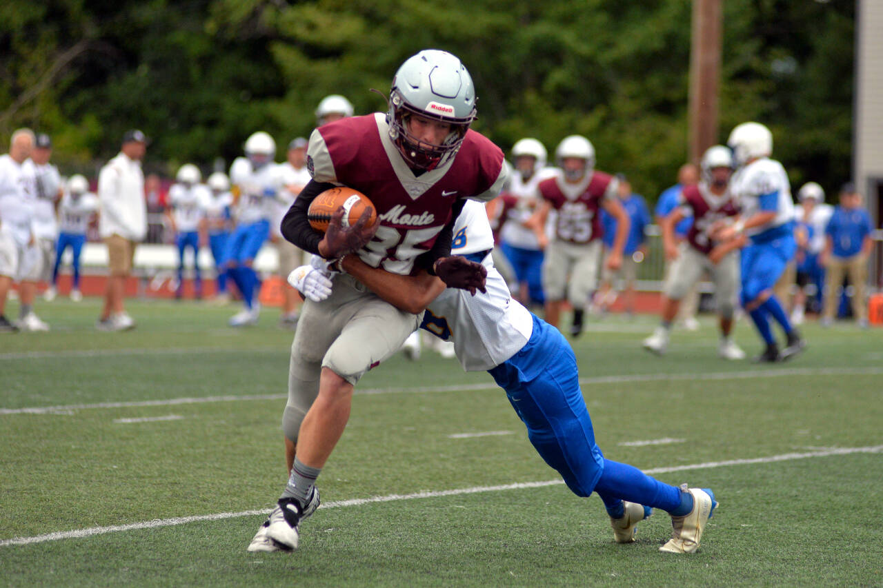 RYAN SPARKS | THE DAILY WORLD
Elma, Hoquiam, Montesano and Rochester High School football teams competed at the Montesano Football Jamboree on Friday, Aug. 26, 2022 at Jack Rottle Field in Montesano.
Be sure to pick up a copy of the 2022 Football Preview special edition available in The Daily World on Tuesday, Aug. 30, 2022.