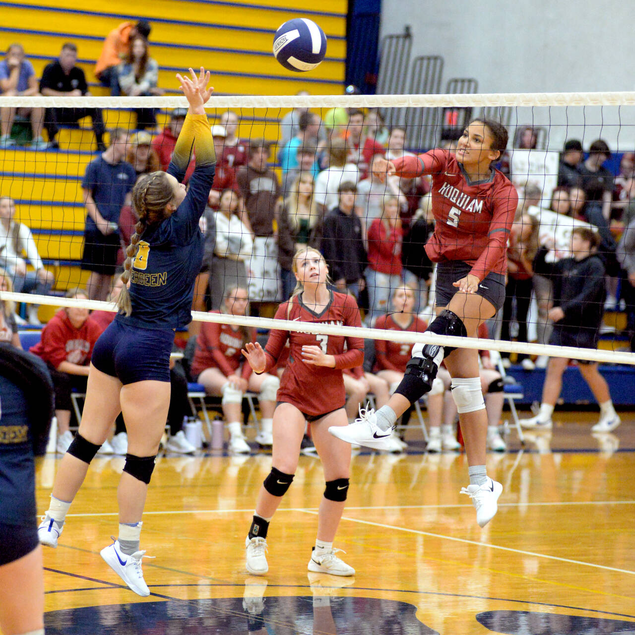 RYAN SPARKS | THE DAILY WORLD Hoquiam’s Chloe Kennedy (5) attempts a kill against Aberdeen’s Kailey Pendergrass (8) during the Grizzlies’ straight-set victory on Tuesday, Sept. 13, 2022 in Aberdeen.