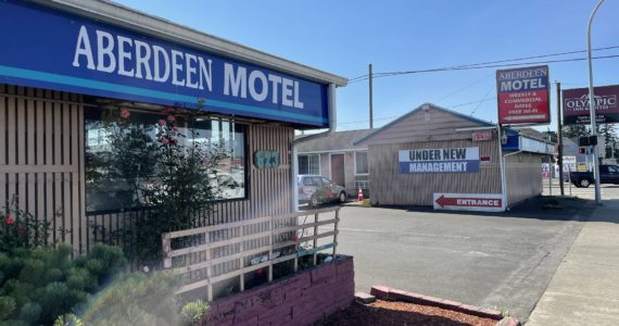Police responded to a call about the presence of possible improvised explosive devices in a hotel room at the Aberdeen Motel on Sept. 16, 2022, arresting a 51-year-old man for felony possession of incendiary device. (Michael S. Lockett / The Daily World)