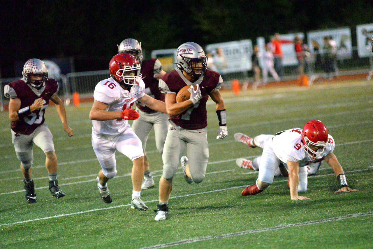 RYAN SPARKS | THE DAILY WORLD 
Montesano running back Ethan Blundred (7) rushed for 124 yards in a 57-12 victory over Castle Rock on Friday in Montesano.