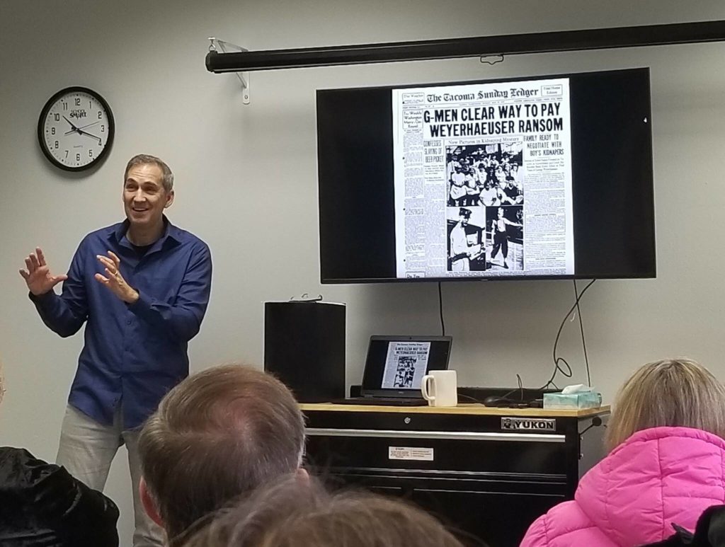 Book signing draws dozens to Elma Timberland Library The Daily World