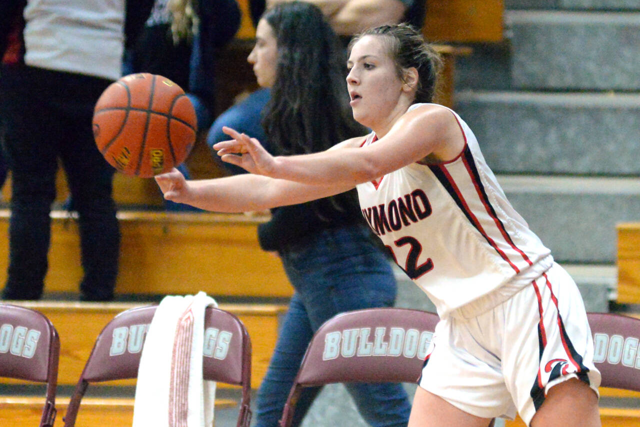DAILY WORLD FILE PHOTO Raymond junior guard Kyndal Koski, seen here in a game on Feb. 4, was named to the 2B Pacific League First Team for the 2022-23 season.