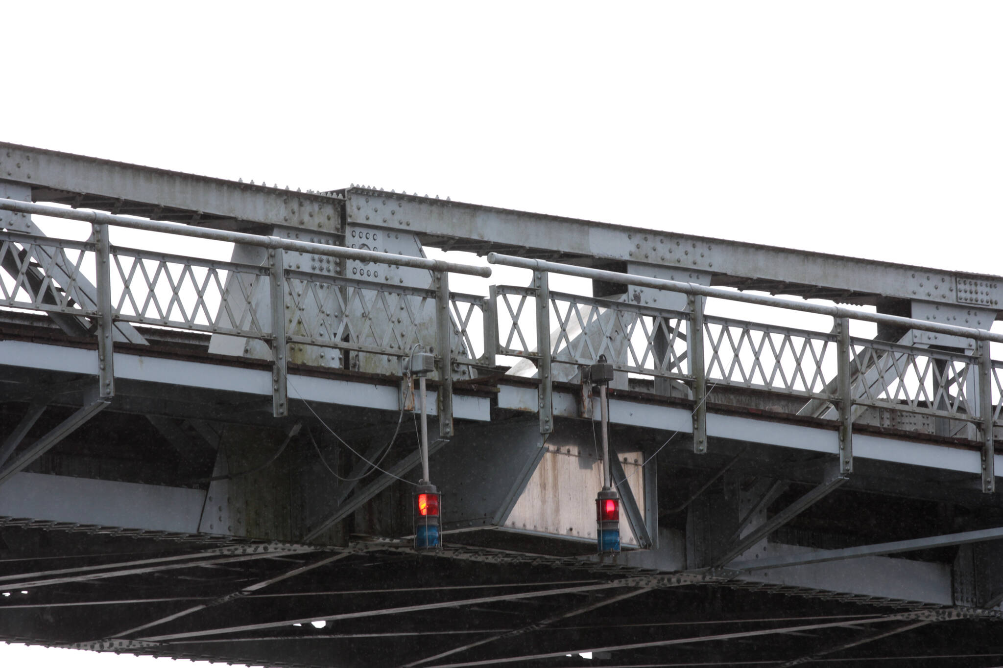 An electrical fault disabled the Simpson Avenue Bridge over the Hoquiam River for several hours on Monday. (Michael S. Lockett / The Daily World)