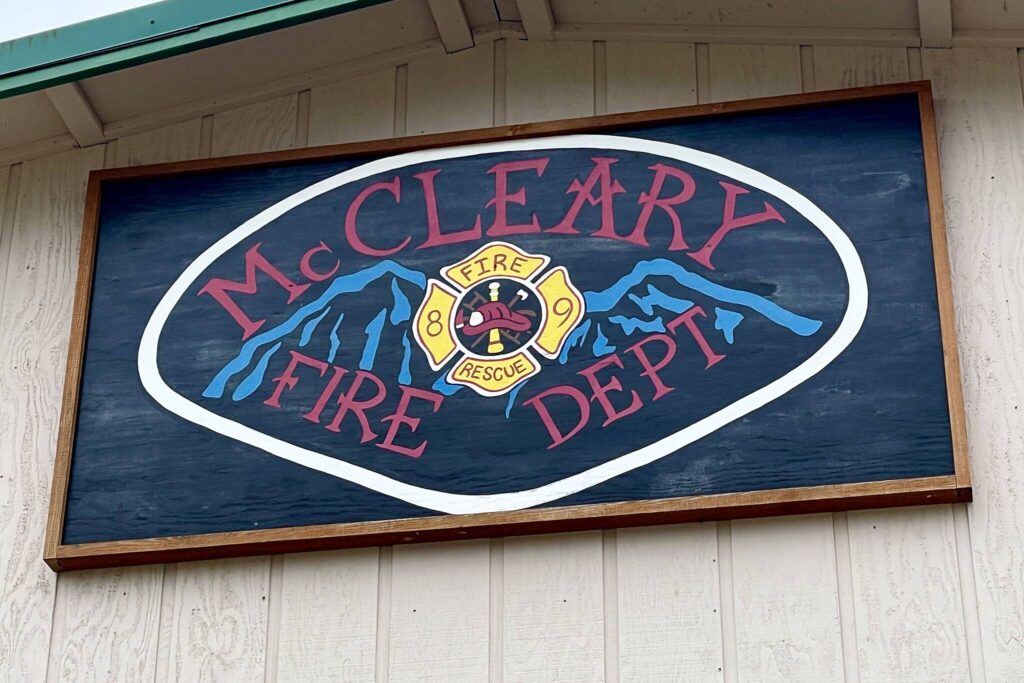 McCleary firefighters slap down earlyseason brushfire The Daily World