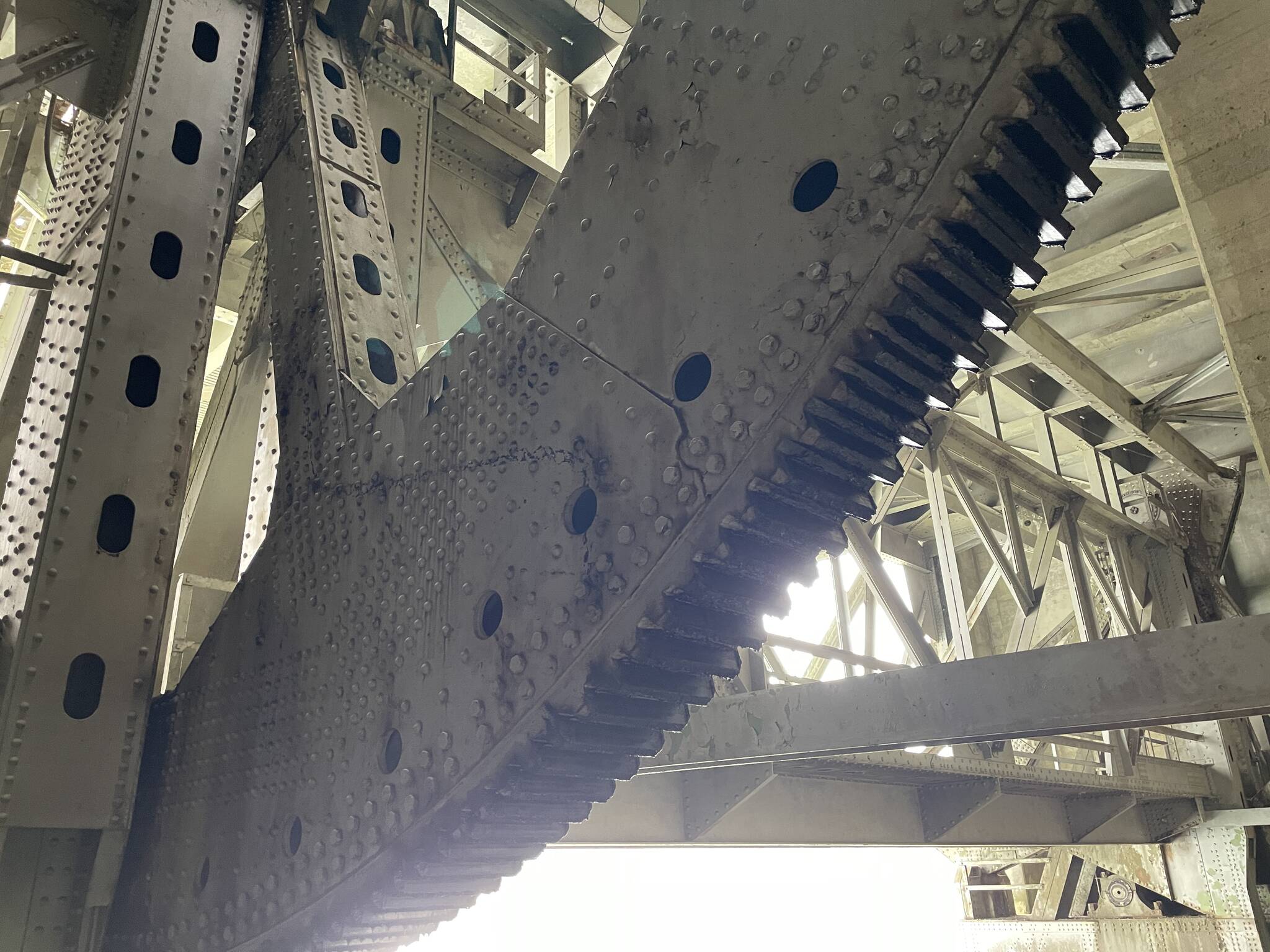 Michael S. Lockett / The Daily World
The massive gearing system that operates the Chehalis River Bridge lies dormant on May 16, waiting to lift the huge drawbridge with a counterweight of more than 2,600 tons.