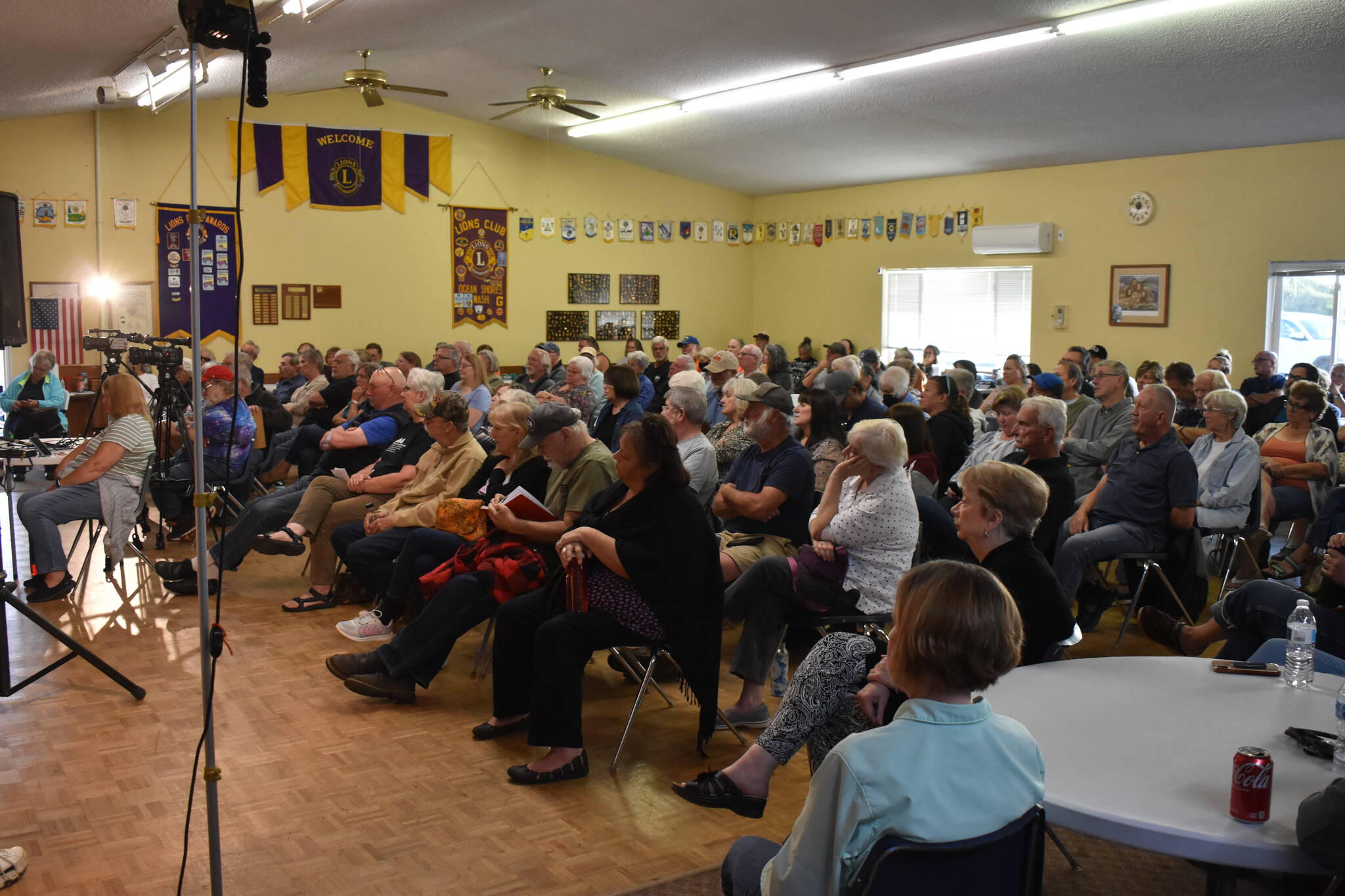 About 200 people attended a mayoral candidates forum at the Ocean Shores Lions Club on Wednesday, Sept. 6, according to Jane Shattuck, an organizer with Voice of the Shores, a citizens’ advocacy group that hosted the event. (Clayton Franke / The Daily World)