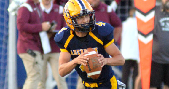 DAILY WORLD FILE PHOTO
Aberdeen quarterback Grady Springer and the Bobcats will renew their rivalry with Centralia in a 2A Evergreen Conference game Friday at Tiger Stadium.