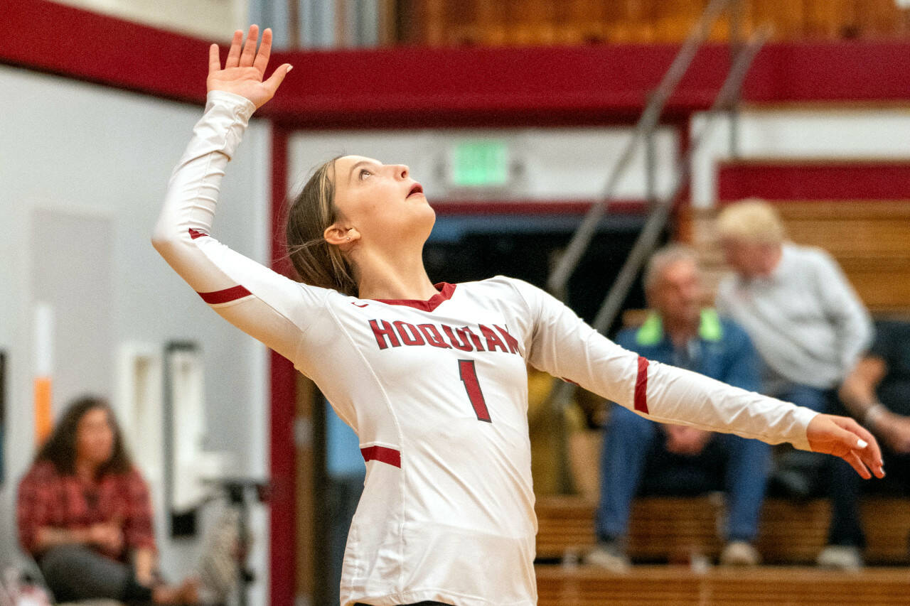 DAILY WORLD FILE PHOTO Hoquiam libero Lexi LaBounty, seen here in a file photo, helped lead the Grizzlies to a straight-set victory over Eatonville on Tuesday.