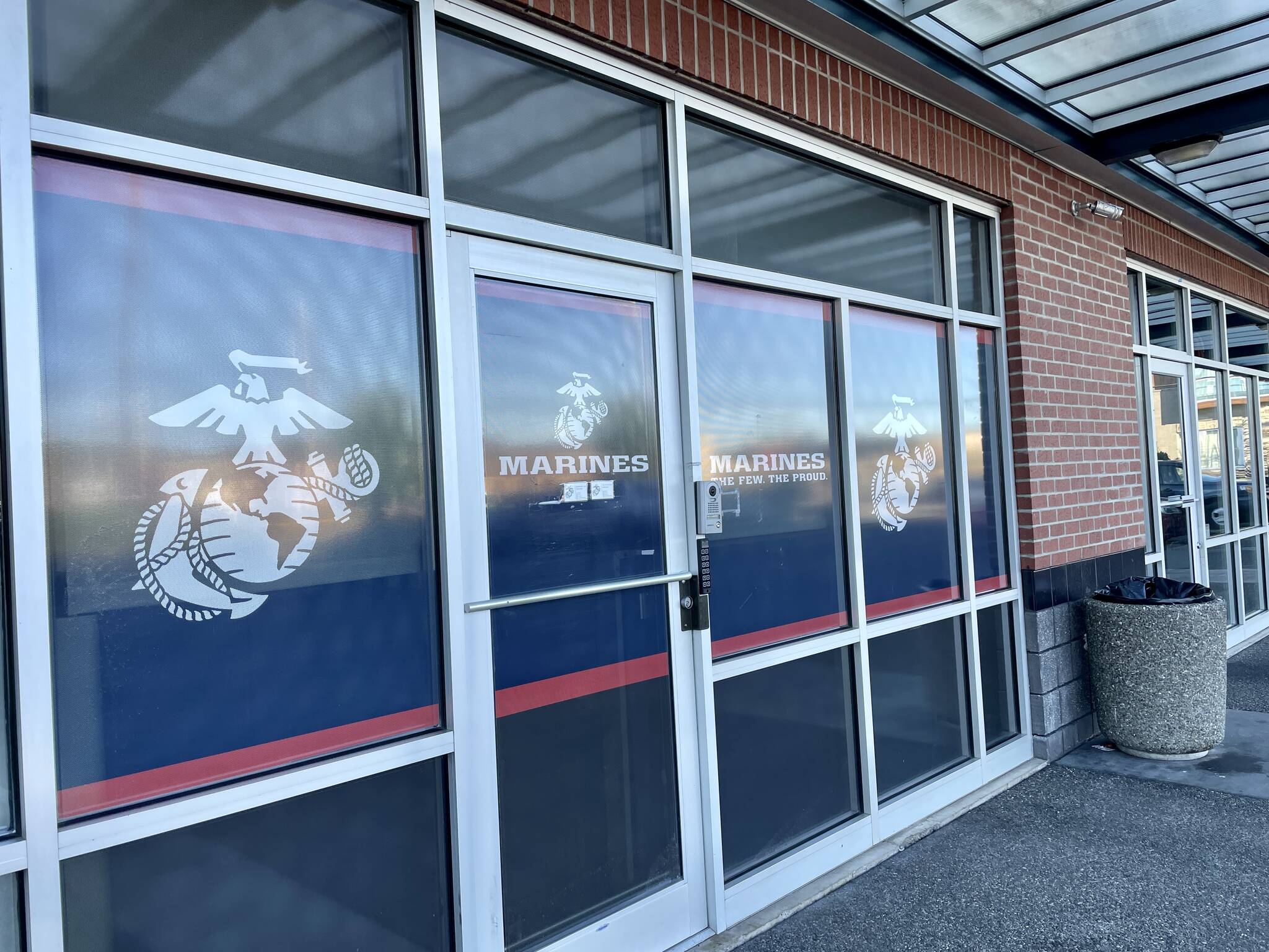 An Aberdeen man broke into a recruiting office on Monday, according to police. (Michael S. Lockett / The Daily World)