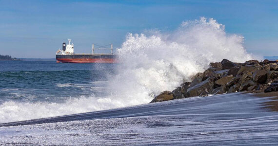 The Daily World file photo
Waves from a king tide in 2022 slam the shores of Westport.